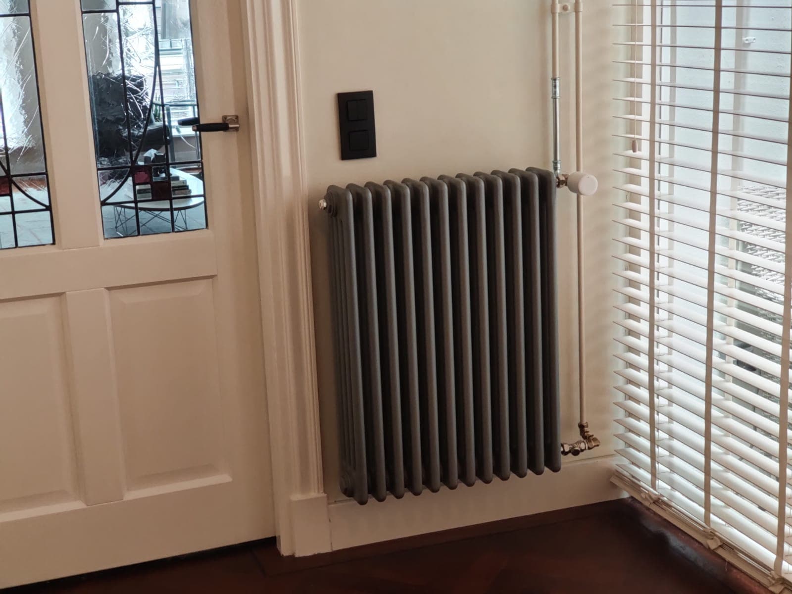 Classic radiator wandmodel