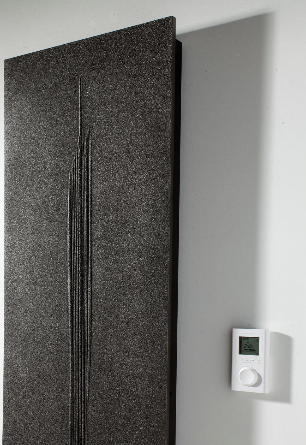 ROC ZEN radiator zwart met thermostaat afstandbediening